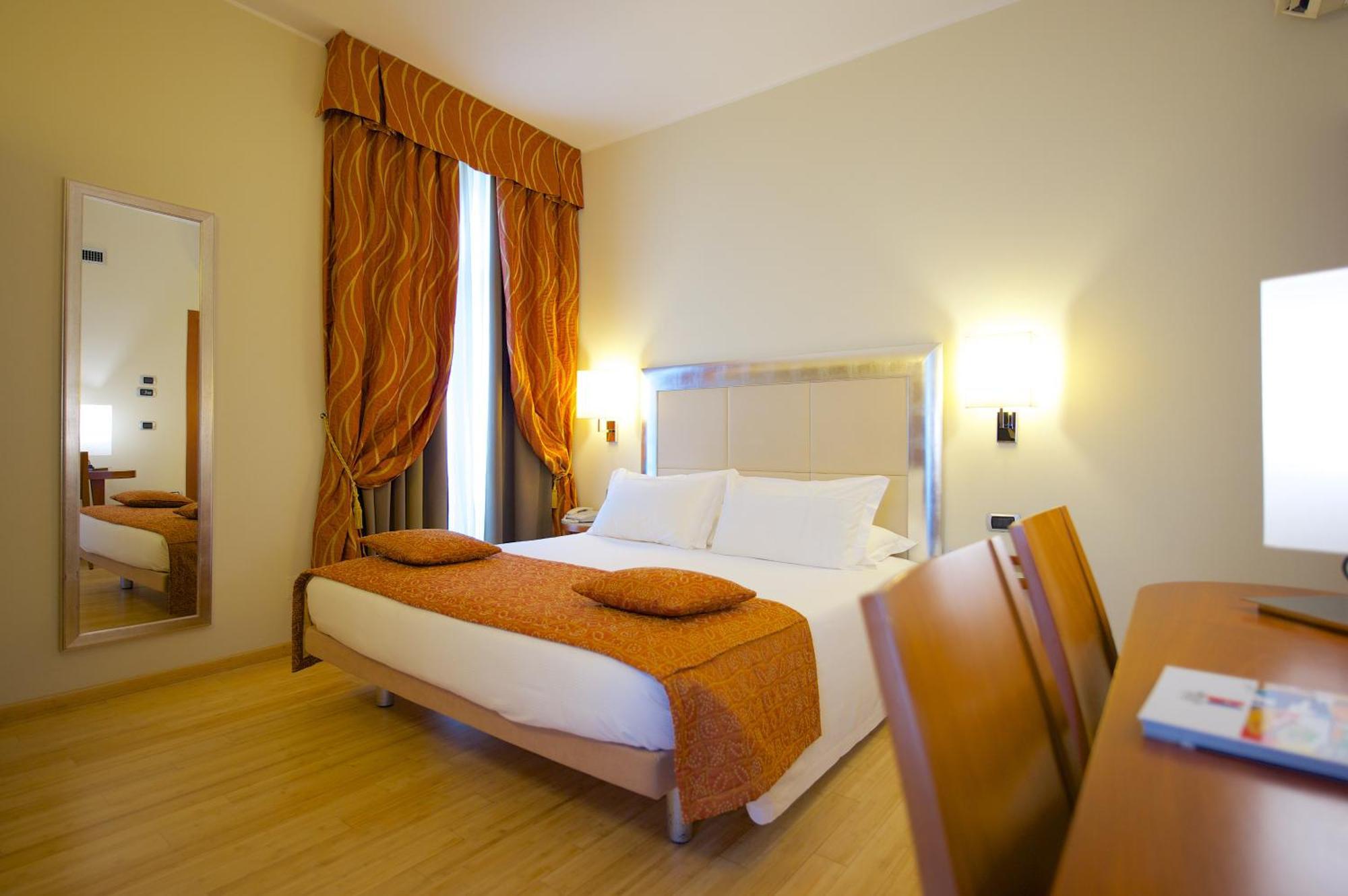 Western Crystal Palace Hotel