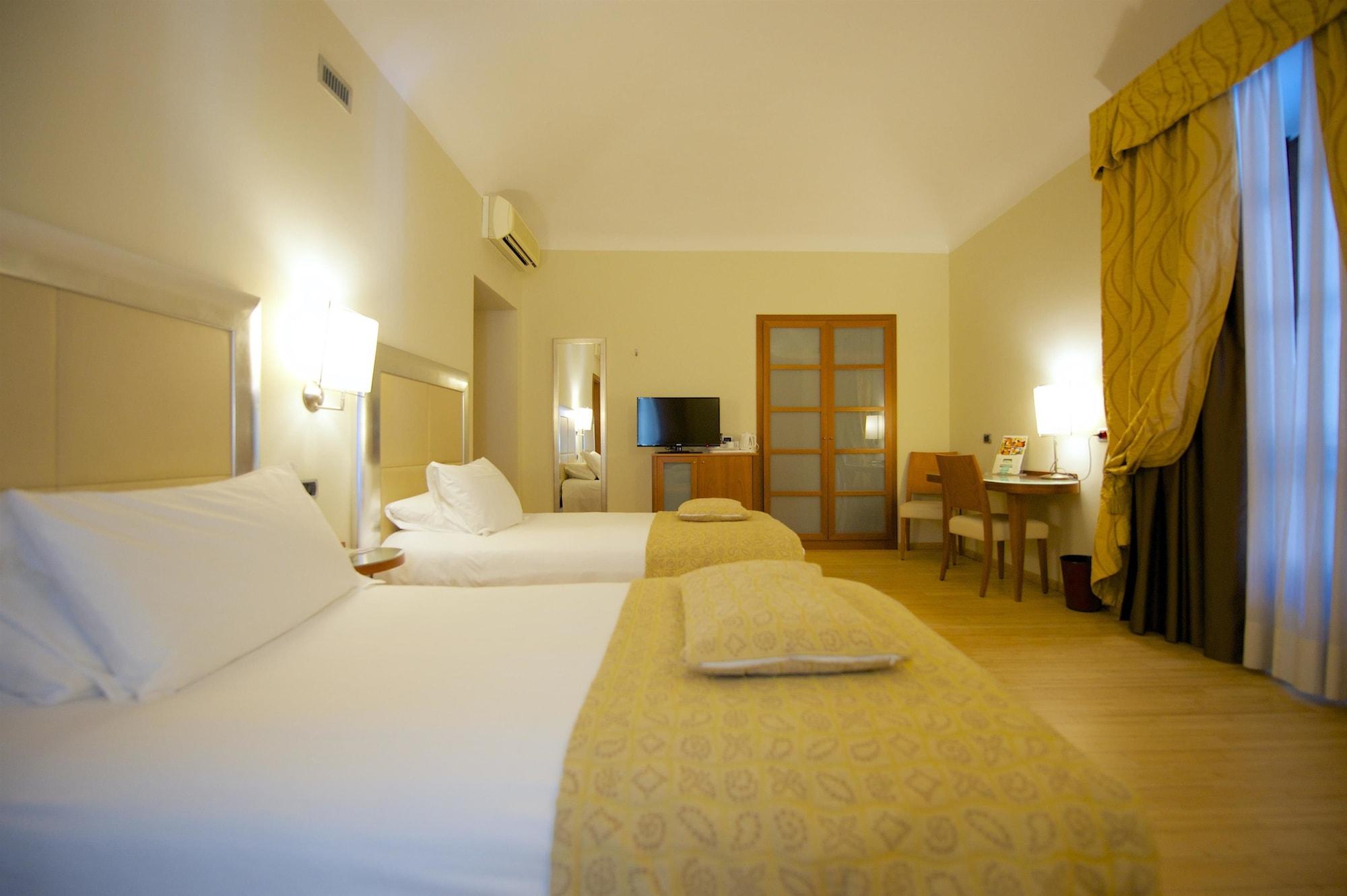 Western Crystal Palace 4* Turin