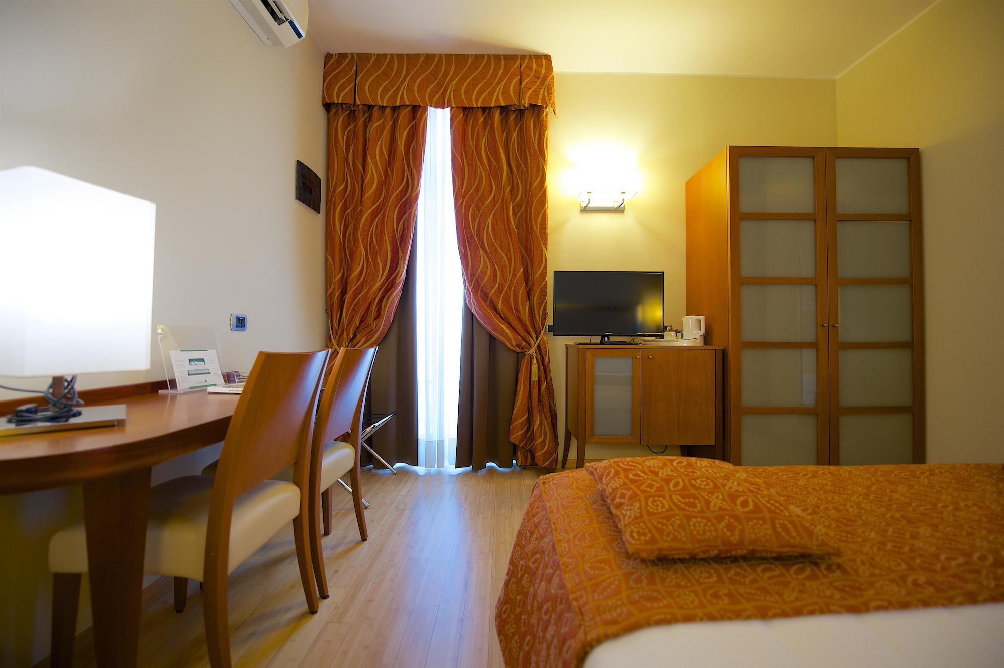Western Crystal Palace Hotel Turin